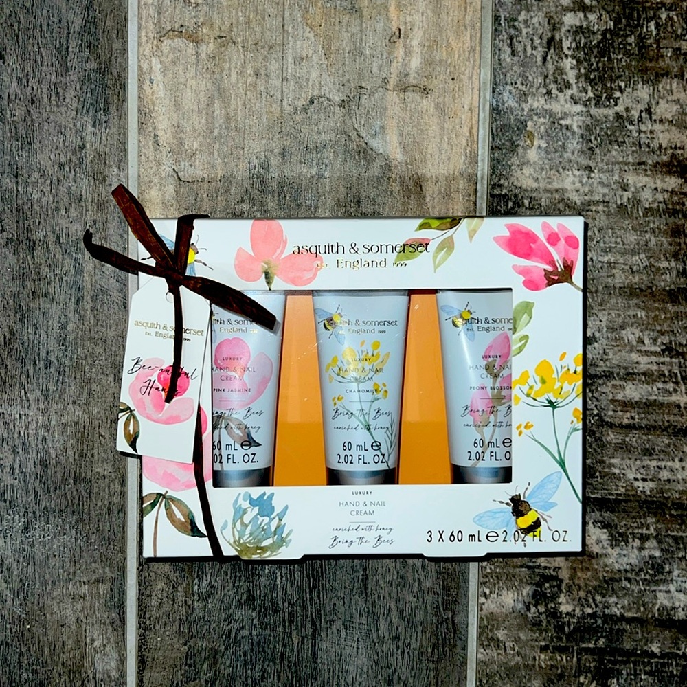 Asquith & Somerset hand and nail cream